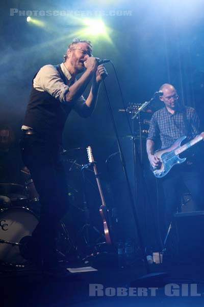 THE NATIONAL - 2013-06-24 - PARIS - Point Ephemere - Matthew Donald Berninger - Scott Devendorf